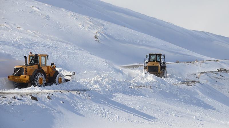 Van, Hakkari, Bitlis ve Muş'ta Çalışan Öğretmenler Dikkat: Yollar Kapandı!