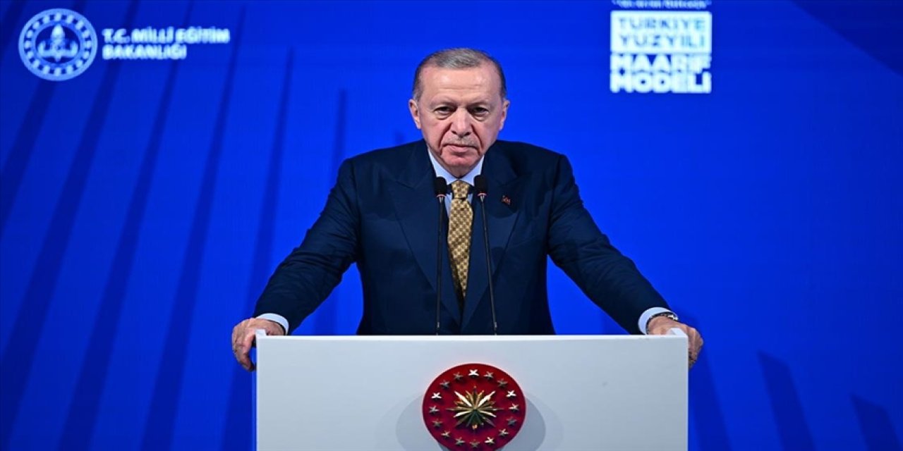 Erdoğan Dünyanın 4 Bir Yanından Gençlerle Bir Araya Geliyor!