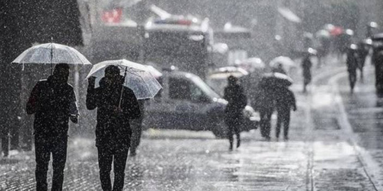Meteoroloji Sağanak Yağışlı İlleri Açıklandı: 21 Şehirde Oturanlar Dikkat